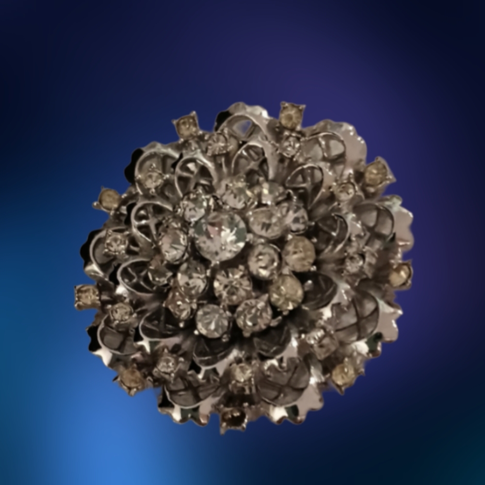 VINTAGE/ CORO Brooch / Signed Large Brooch Pin Clear Rhinestones / Silver Tone